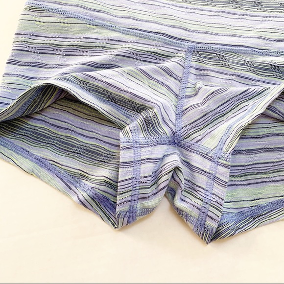 ❤️SOLD Lululemon Striped Booty Shorts - Picture 2 of 3